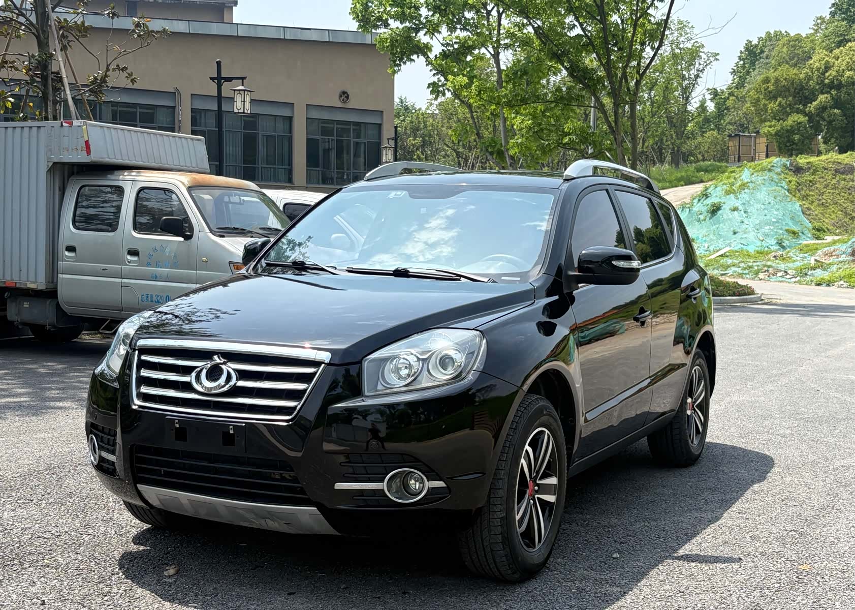 Geely GX7, 2015 1