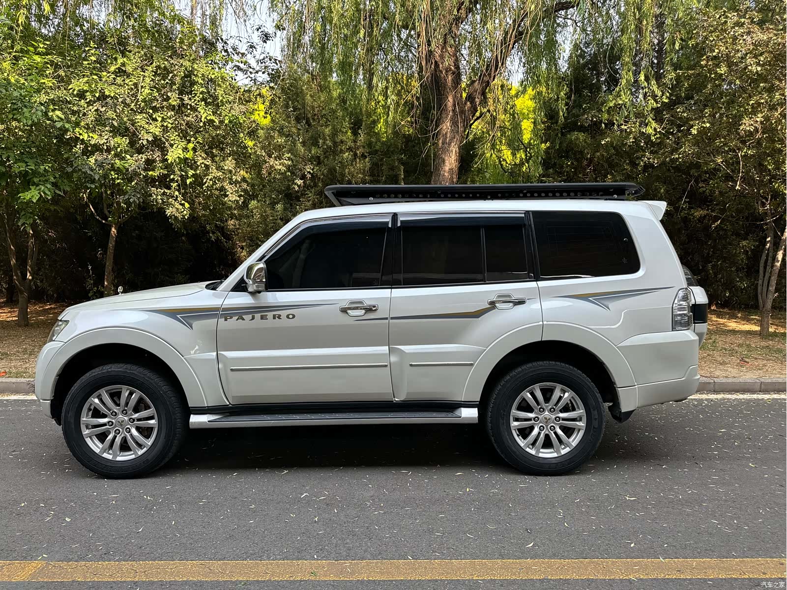 Mitsubishi Pajero, 2020 8