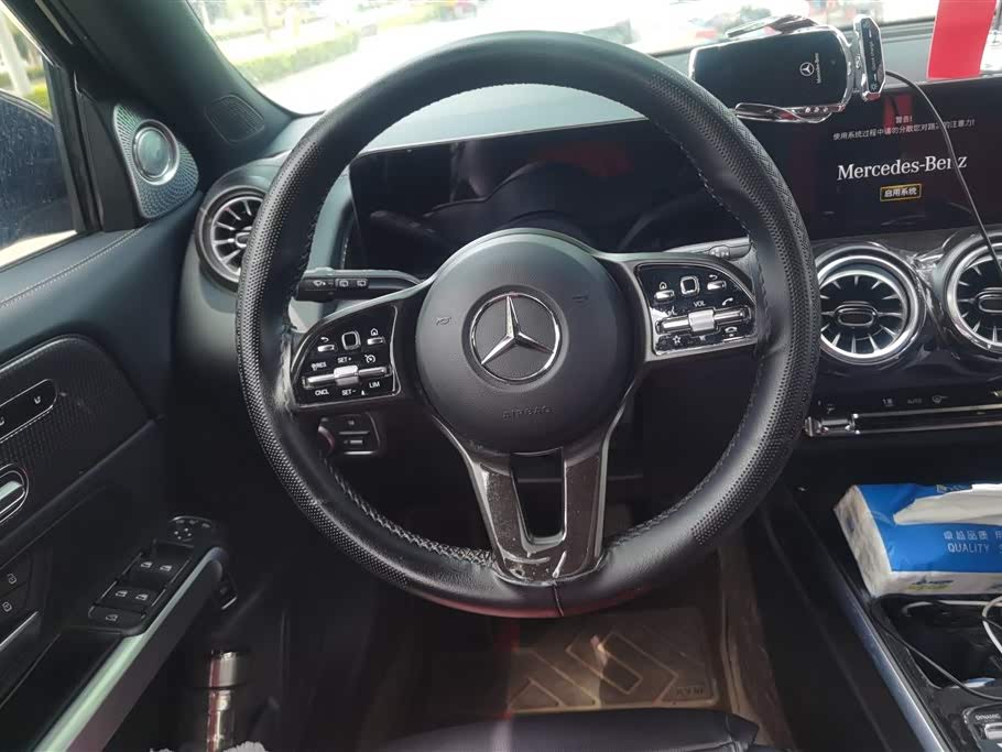 Mercedes-Benz GLB Mercedes-Benz GLB