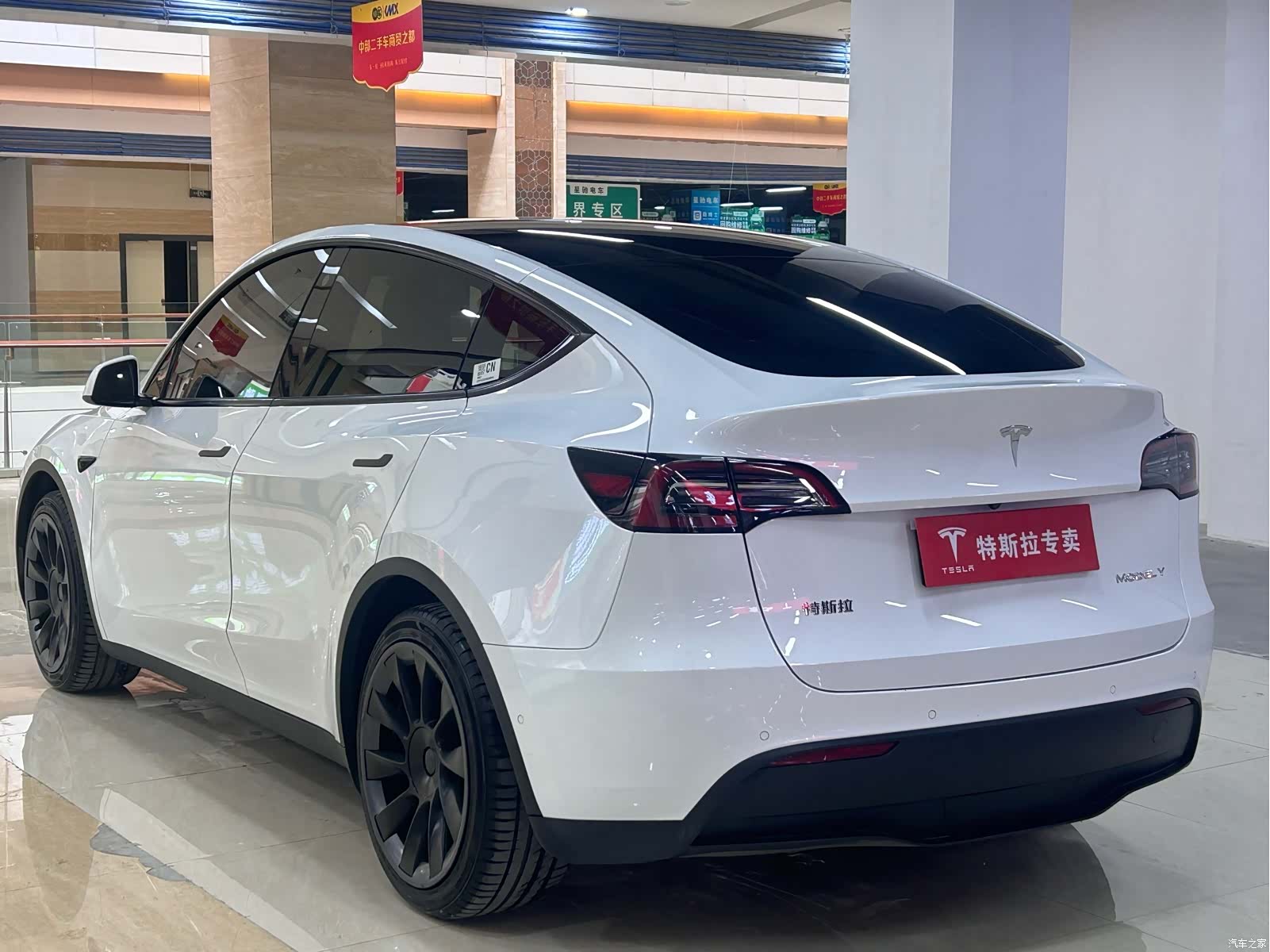 Tesla Model Y, 2021 10