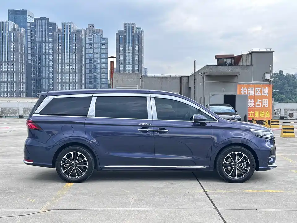 Roewe iMAX8 Roewe iMAX8
