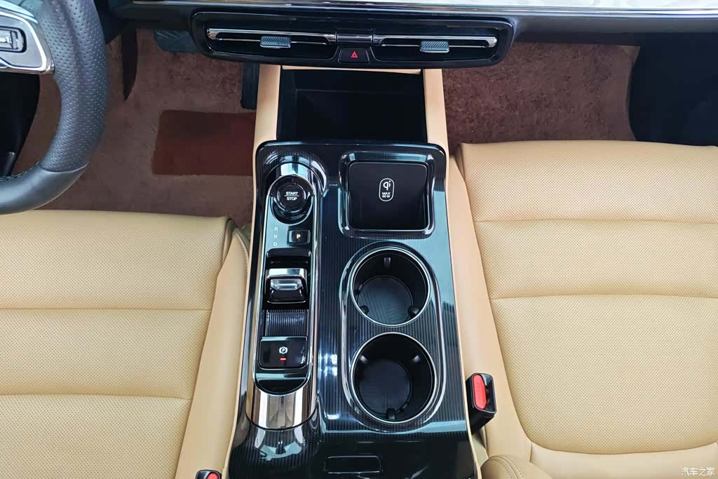 Trumpchi E8, 2024 16