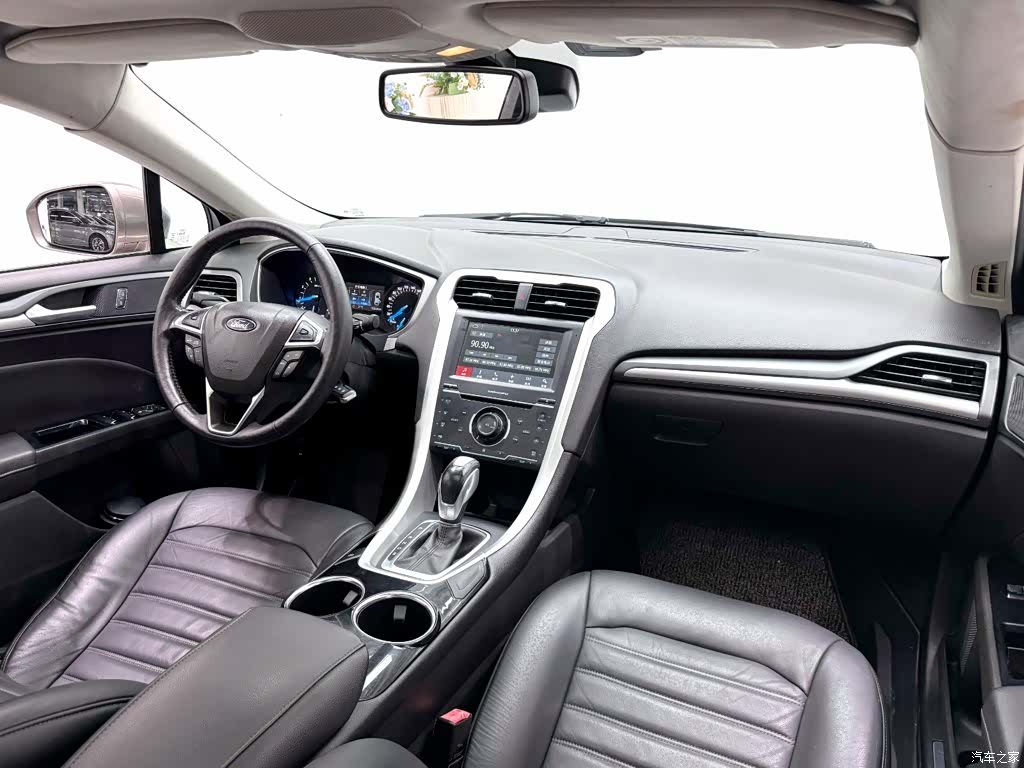 Ford Mondeo, 2015 12
