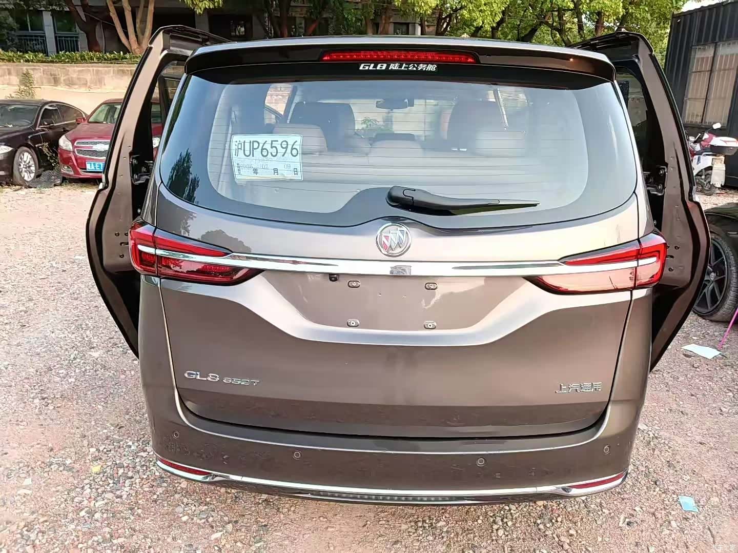 Buick GL8, 2021 8