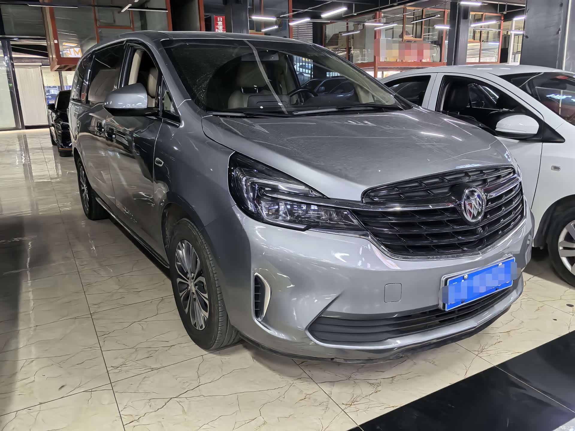 Buick GL8, 2023 3