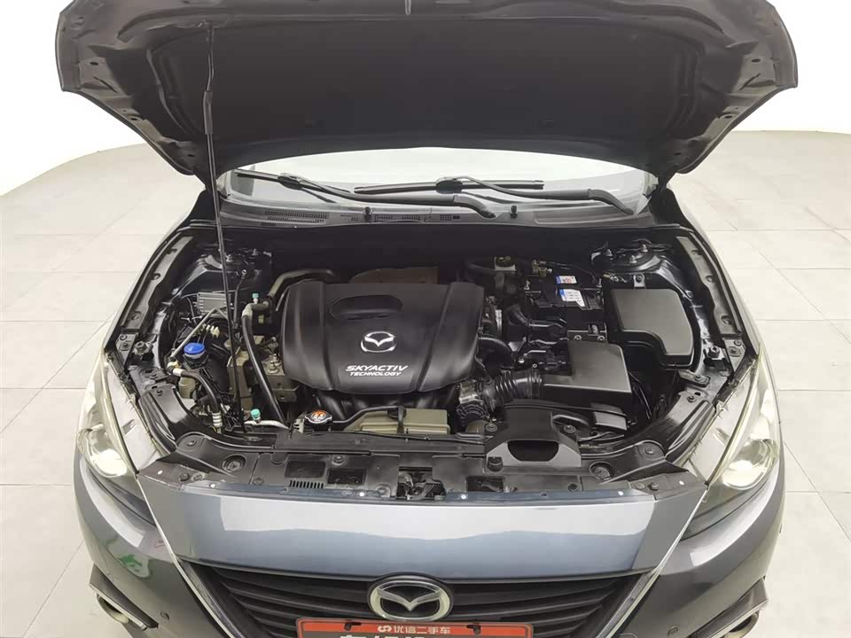 Mazda 3 Angkesaila