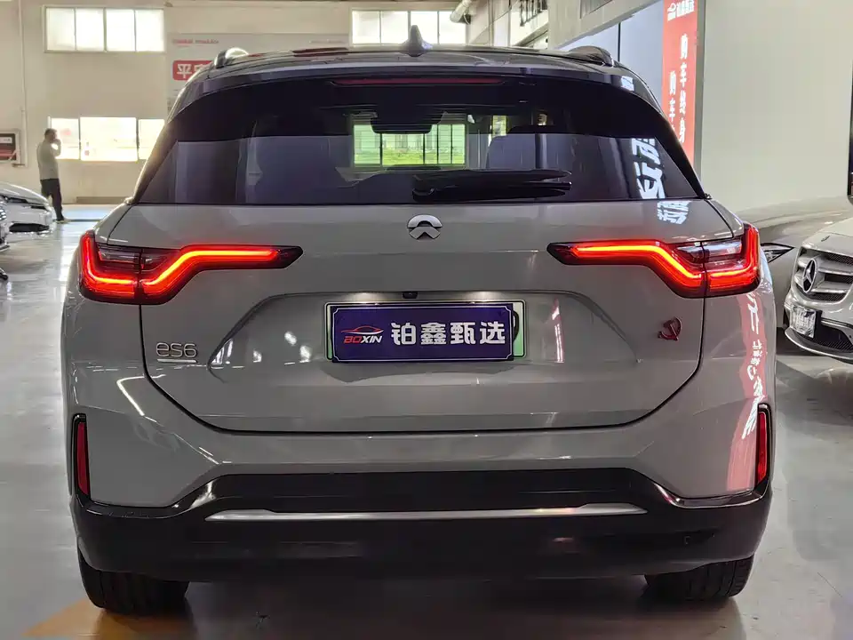 NIO ES6