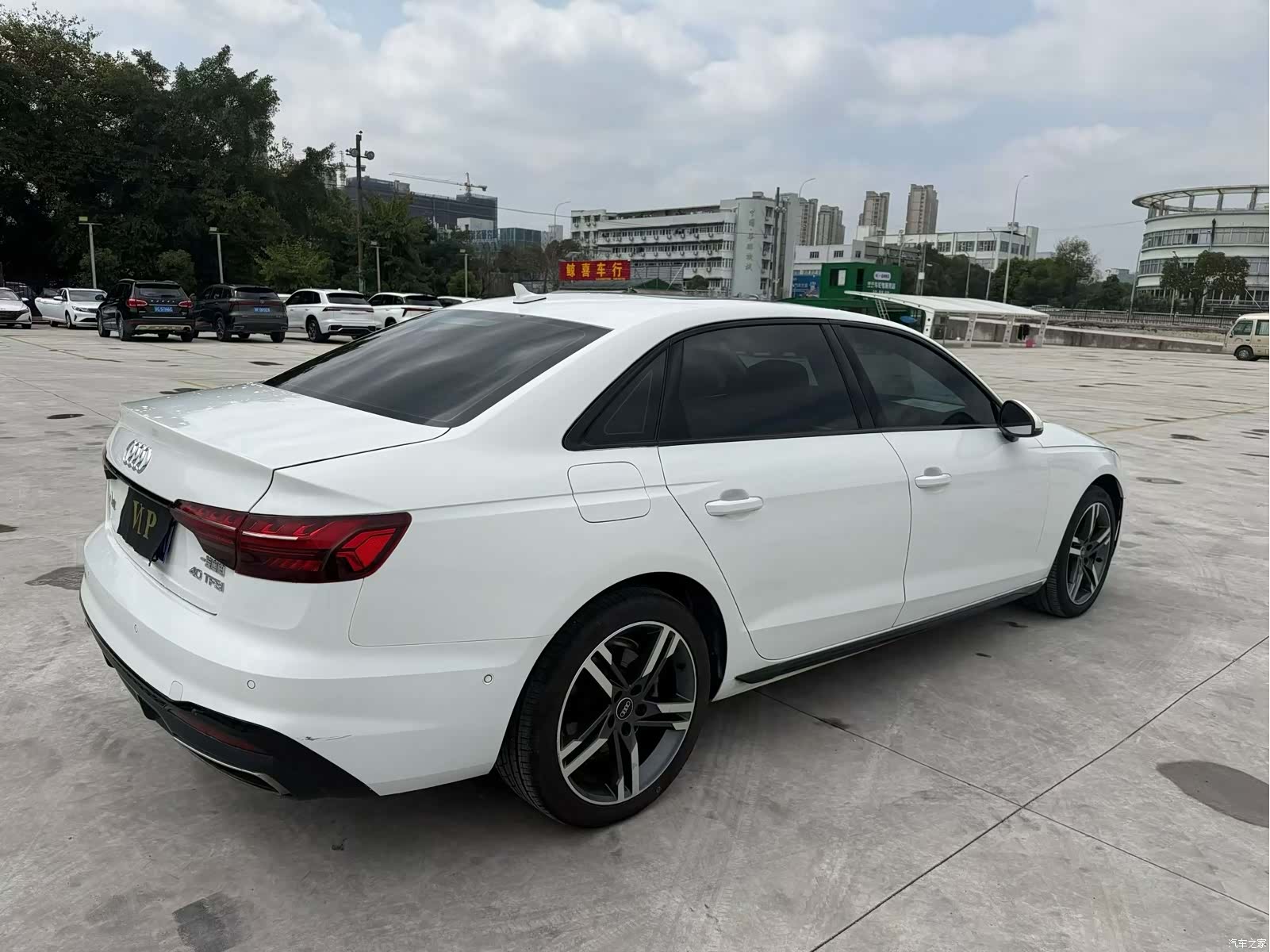 Audi A4L, 2022 7