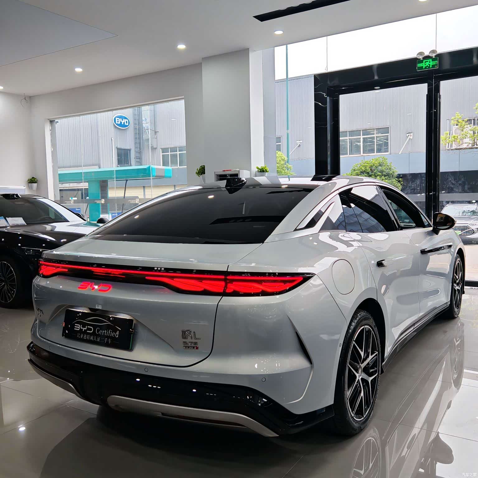 BYD Han, 2025 13