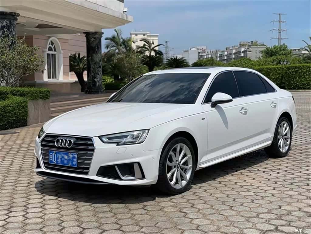 Audi A4L, 2019 1