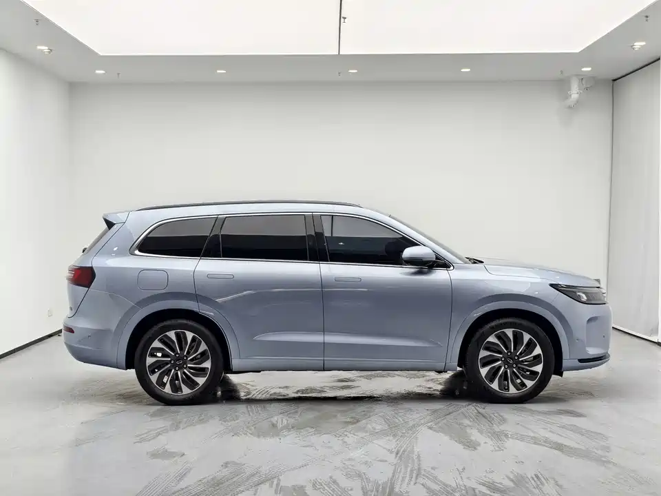 AITO Ask the world M7