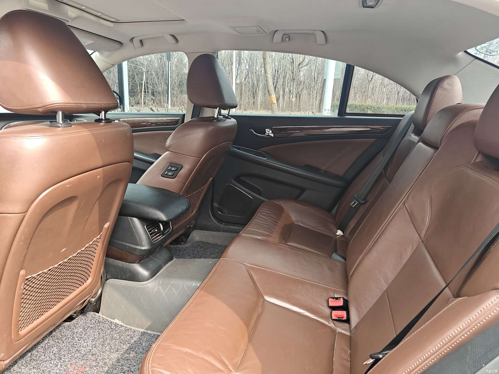 Hongqi H7, 2016 6