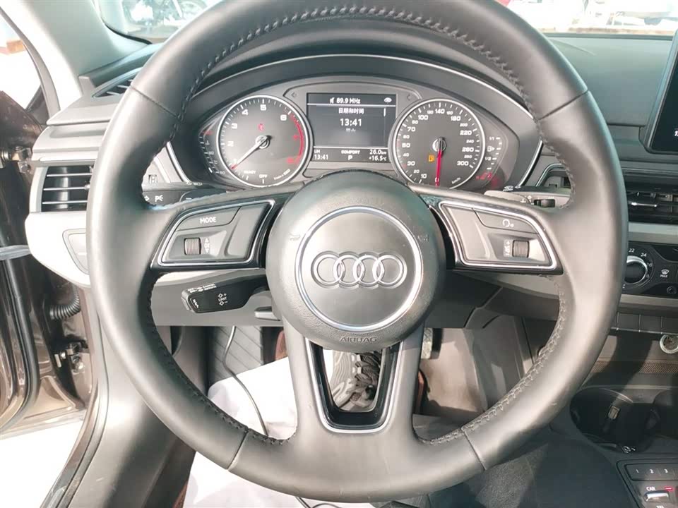 Audi A4L