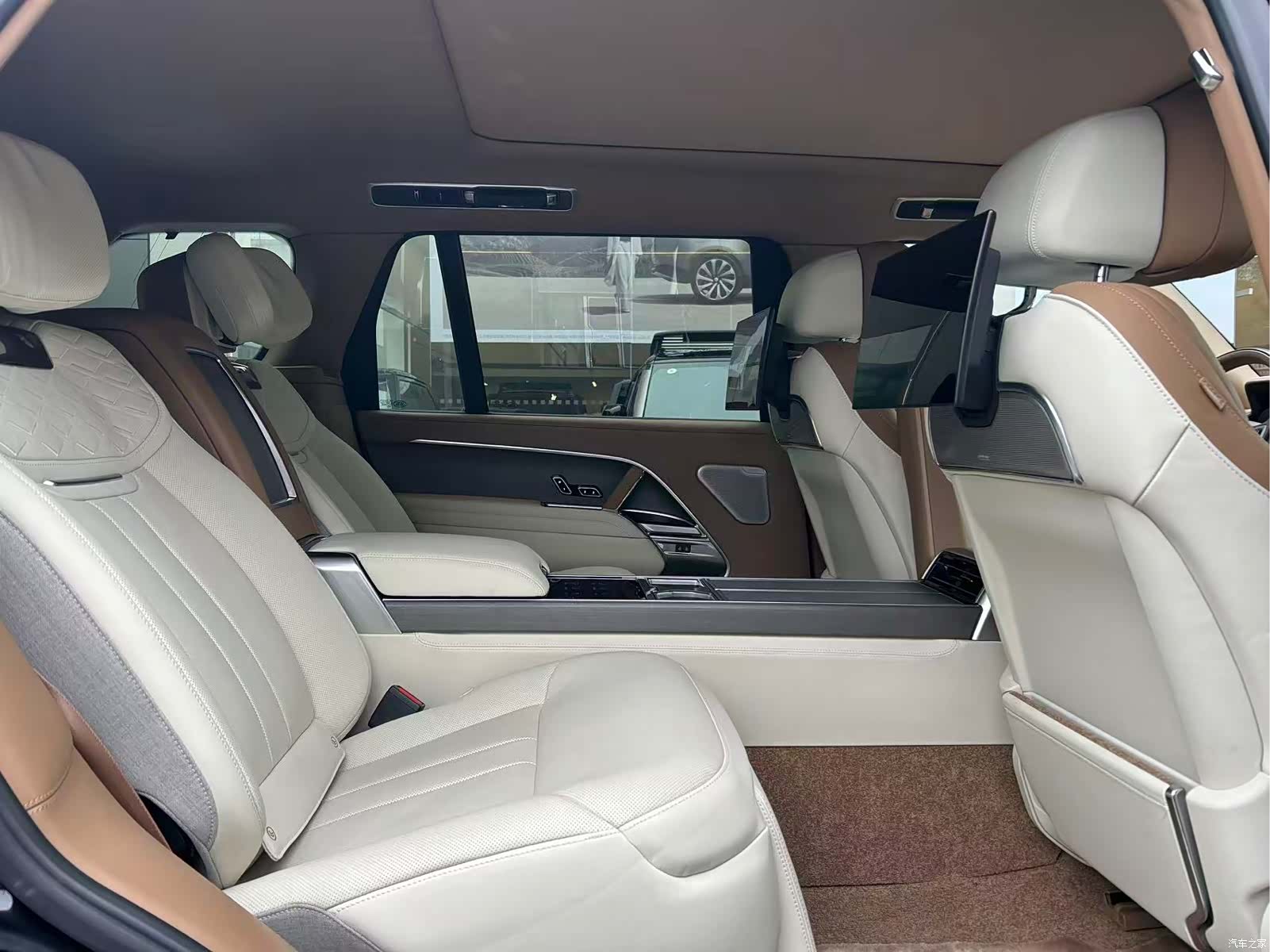 Land Rover Range Rover, 2024 все фото