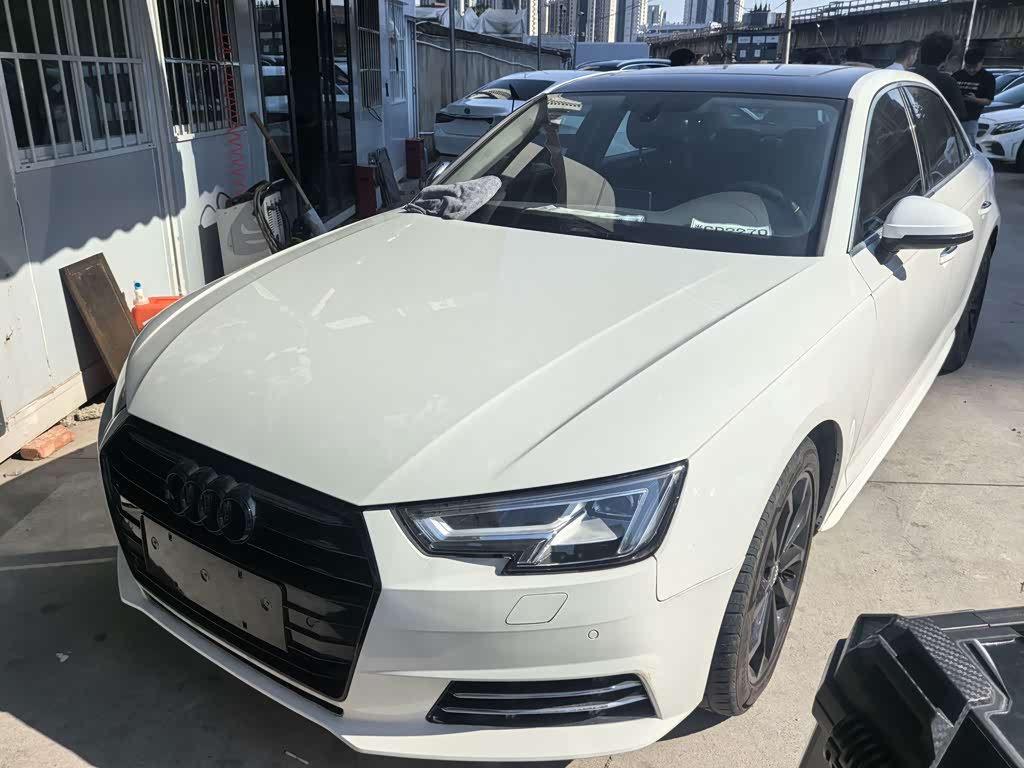 Audi A4L