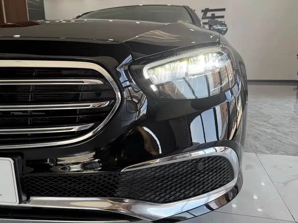 Mercedes-Benz E-class Mercedes-Benz E-class