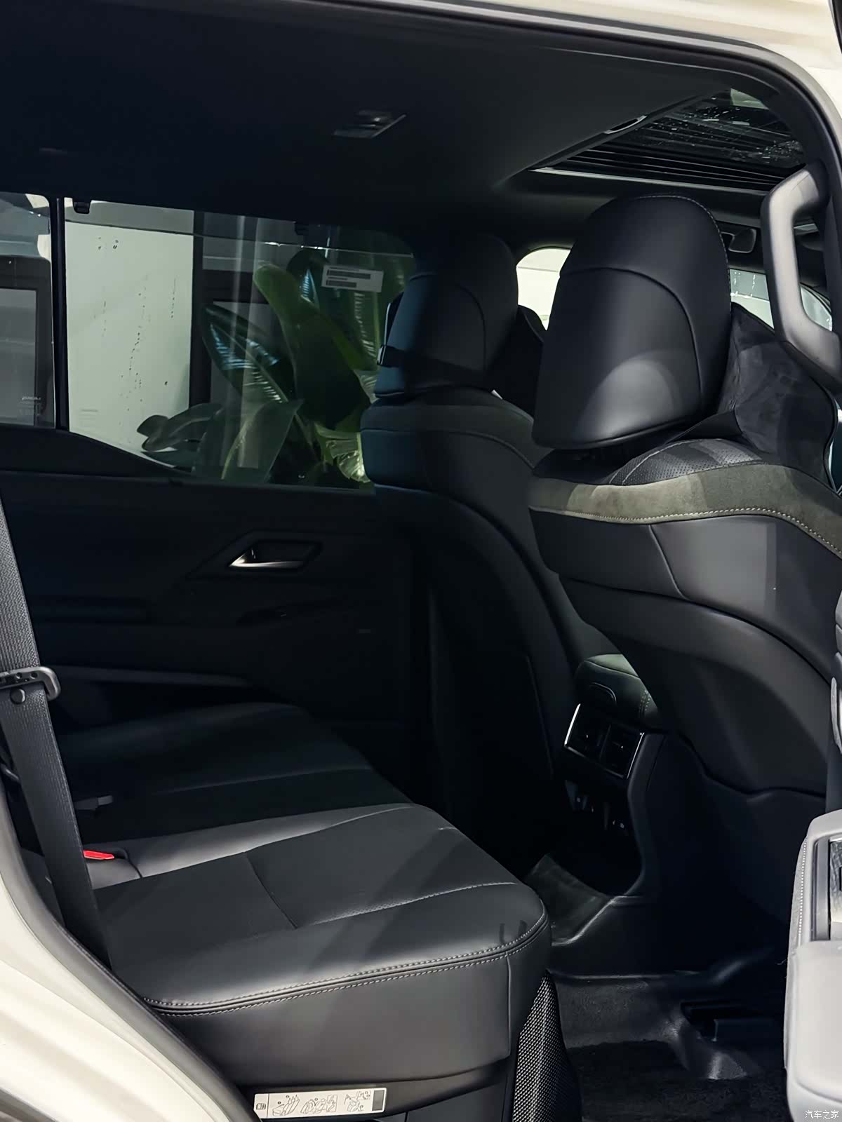 Lexus GX, 2024 23