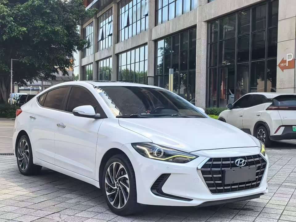 Hyundai Lead