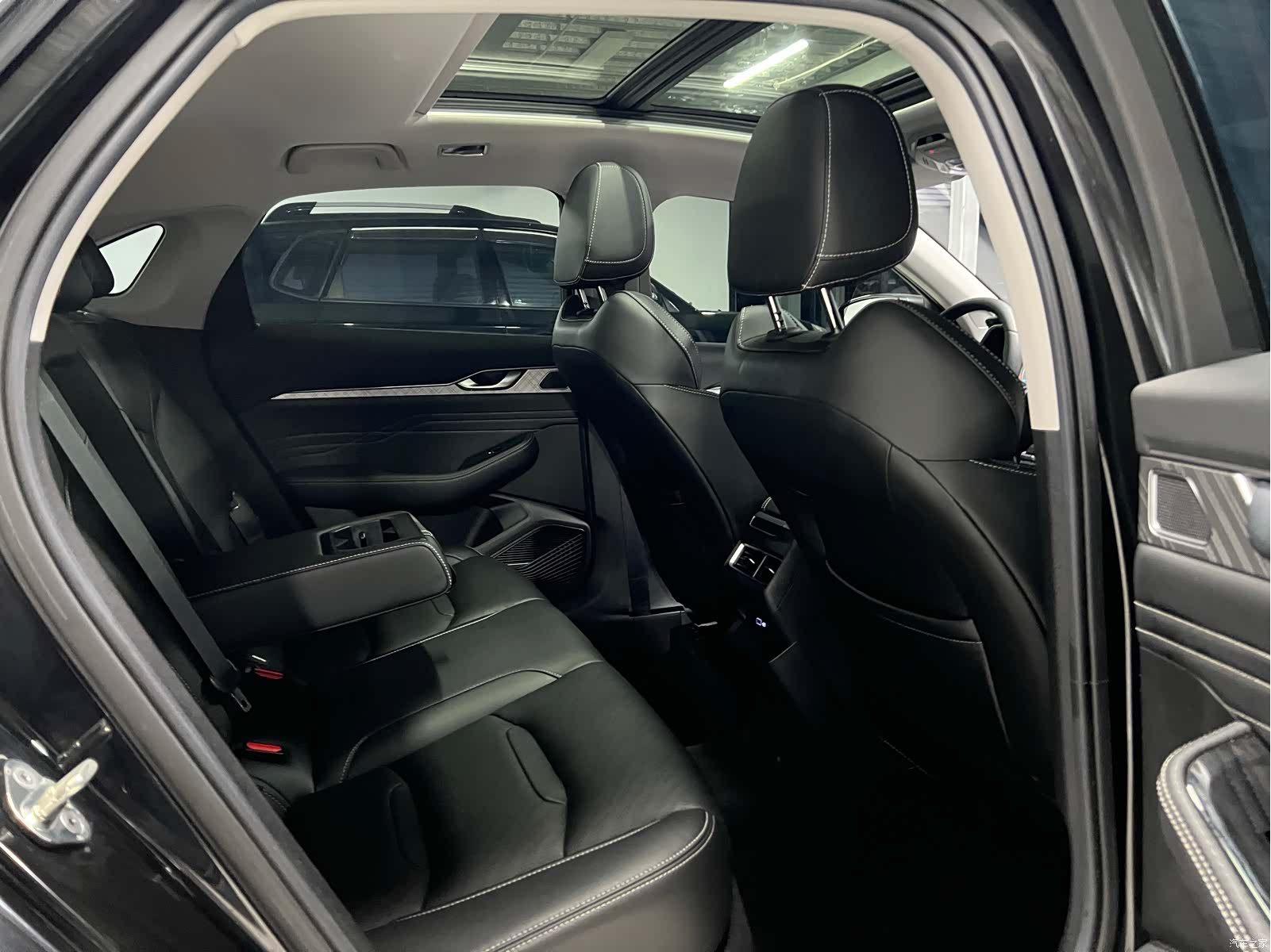 Geely Preface, 2023 16