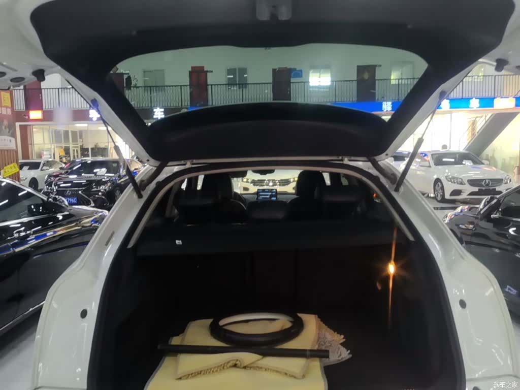 Audi Q3, 2016 19