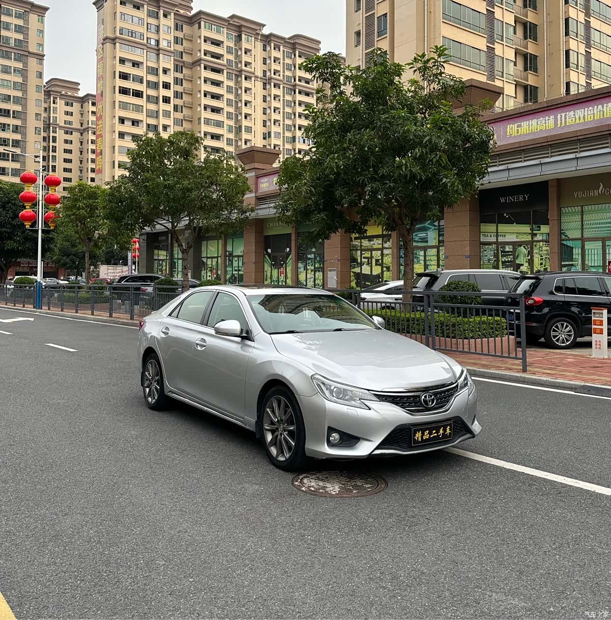 Toyota 2.5V, 2015 3
