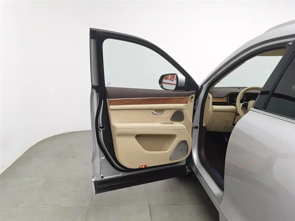 AITO Ask the world M7