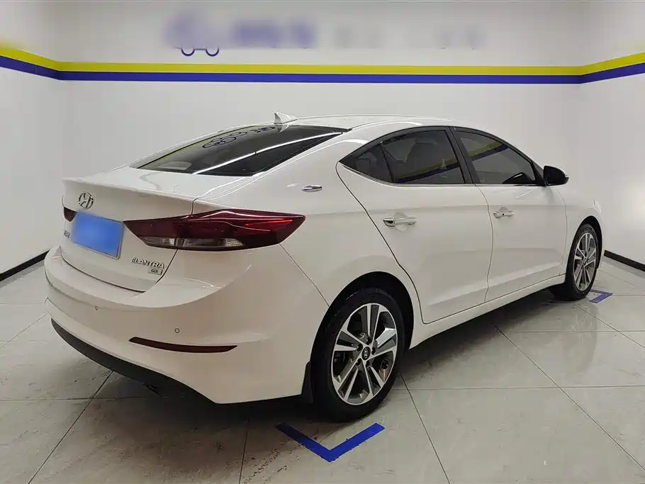 Hyundai Lead