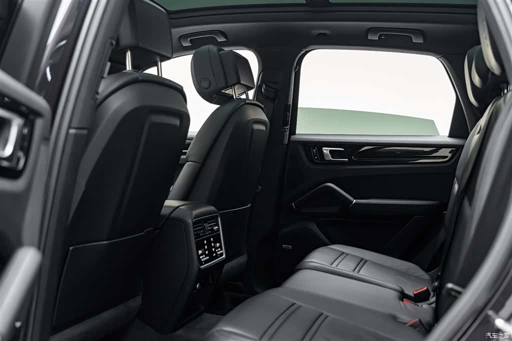 Porsche Cayenne, 2019 10