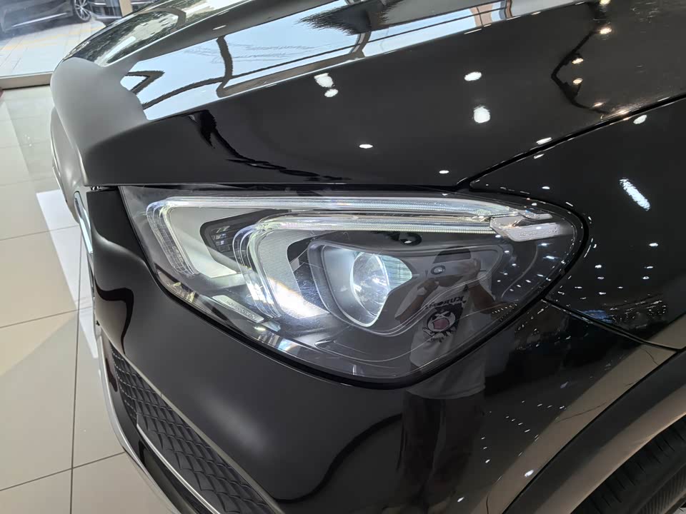Mercedes-Benz GLE Mercedes-Benz GLE