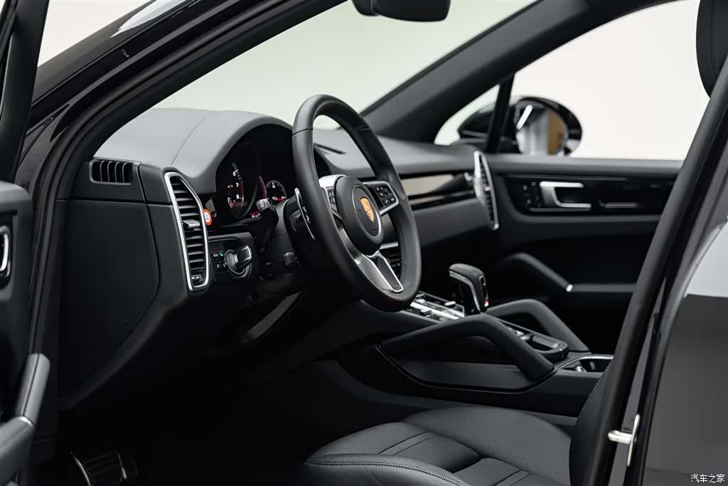 Porsche Cayenne, 2019 9