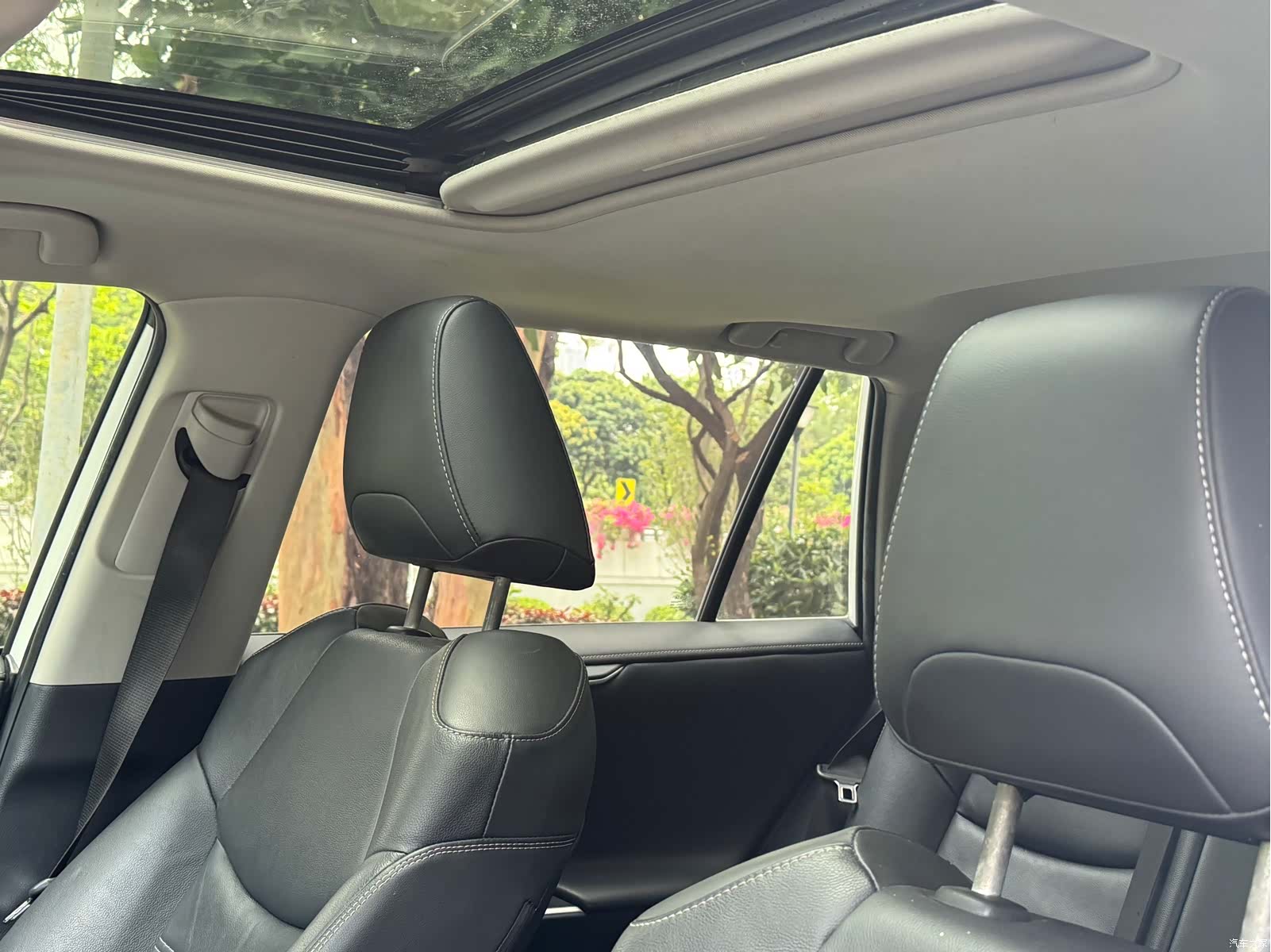 Toyota RAV4, 2021 12