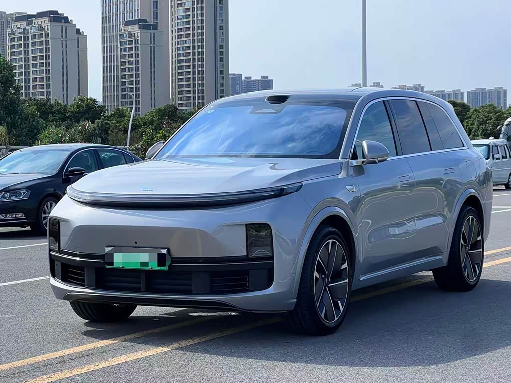 Li Auto L8