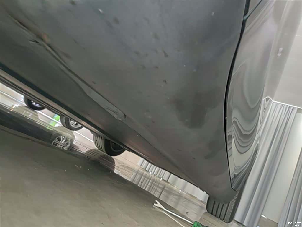 Tesla Model Y, 2023 22