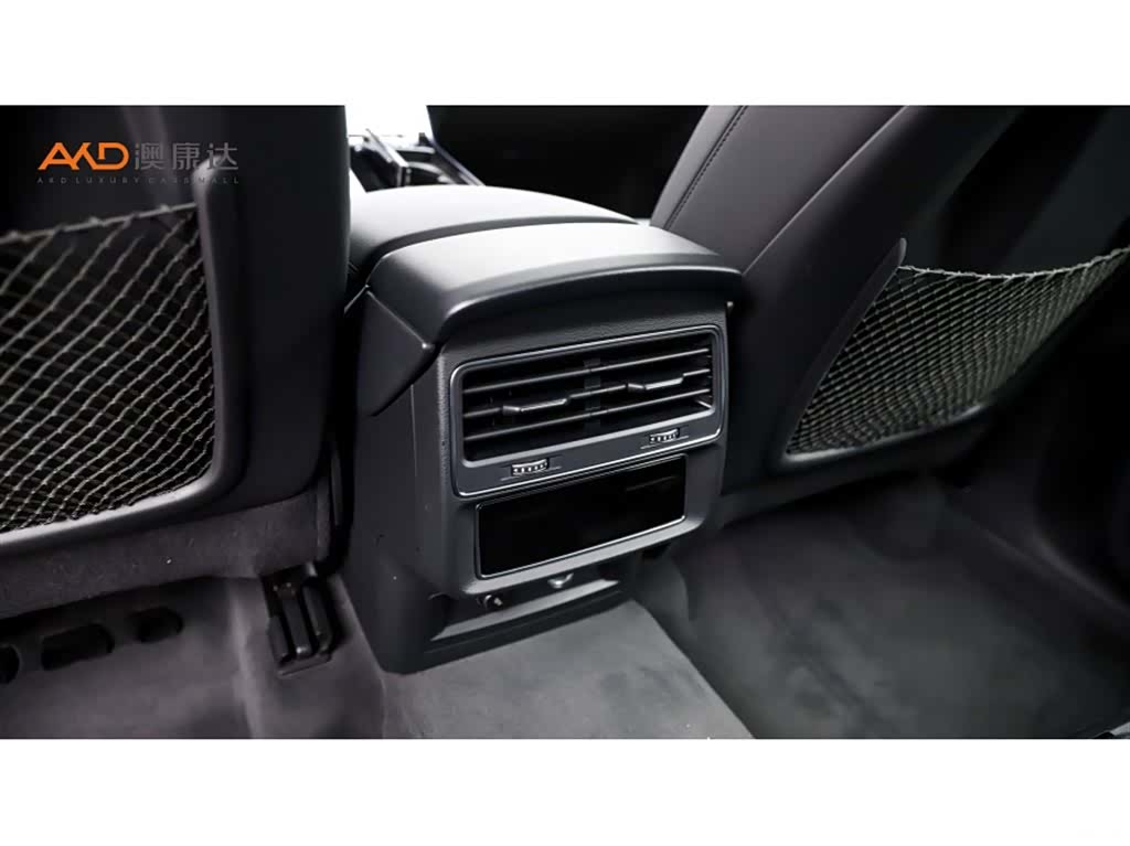 Audi Q7, 2022 10
