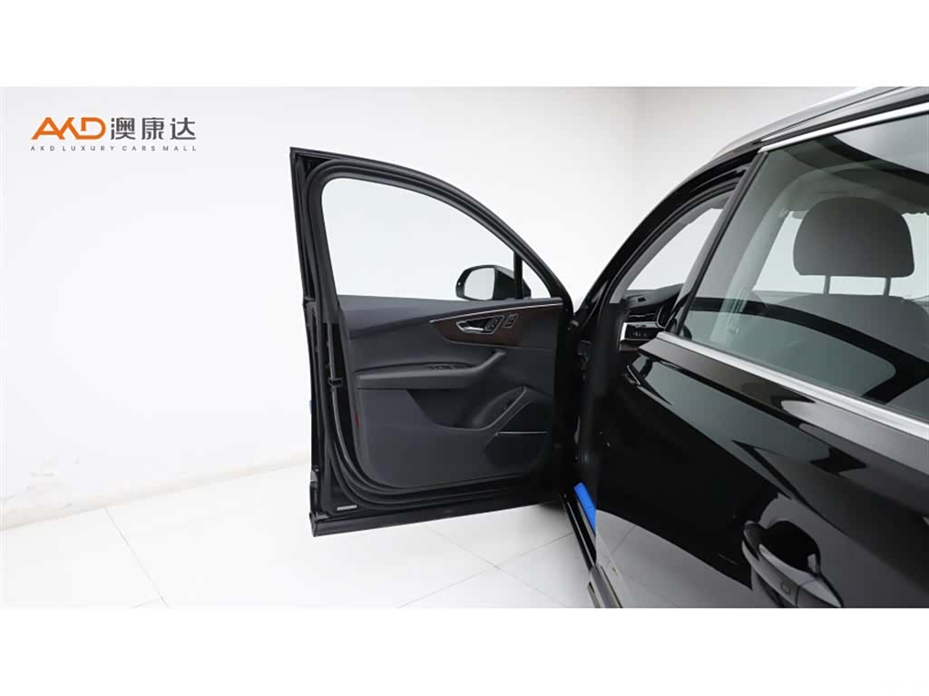 Audi Q7, 2022 11