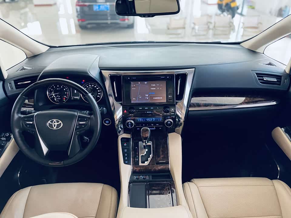Toyota Elfa Toyota Elfa