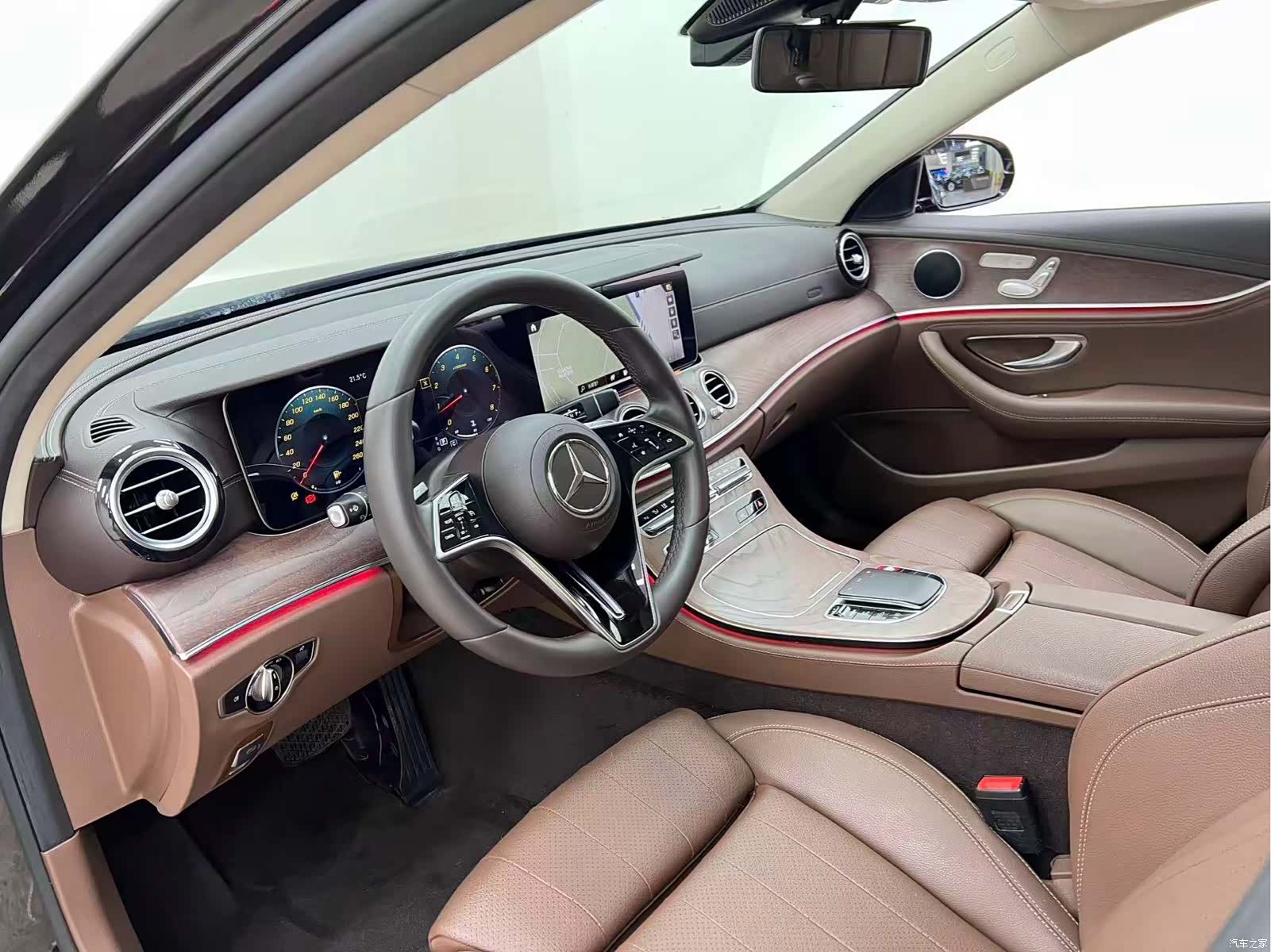 Mercedes-Benz E-Class, 2022 16