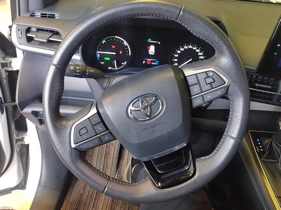 Toyota Grevia