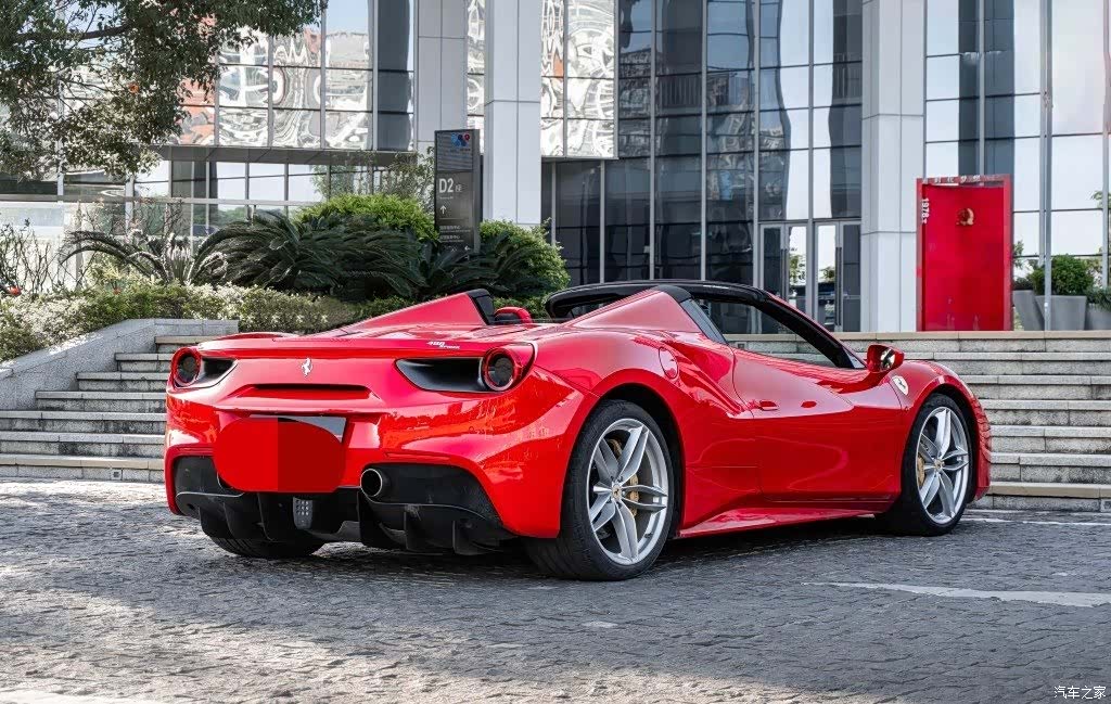 Ferrari 488, 2018 7