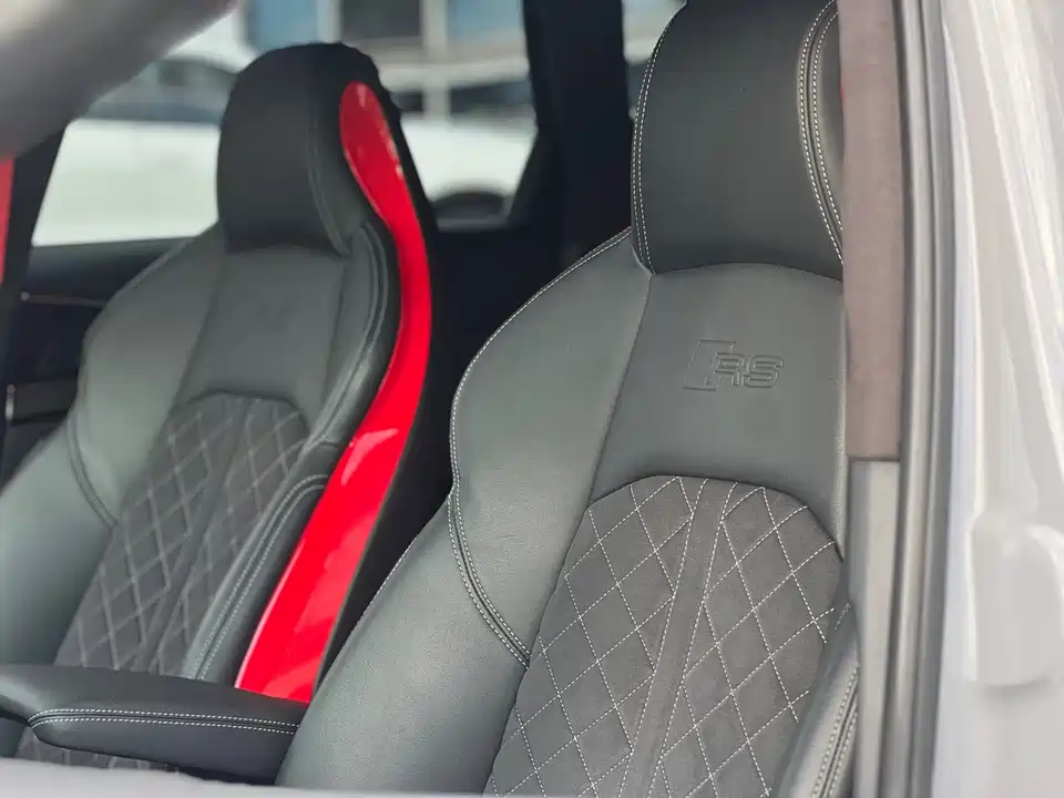 Audi RS 4