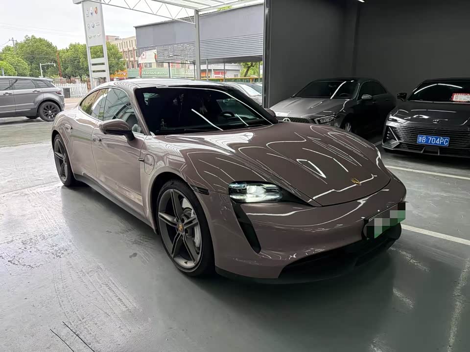 Porsche Taycan Porsche Taycan