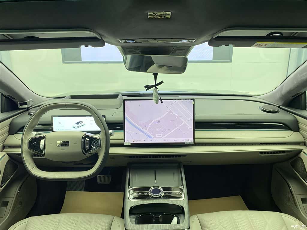 Geely 8, 2025 12