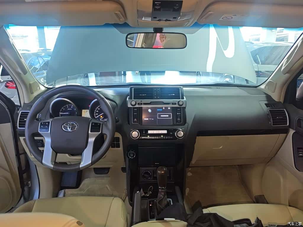 Toyota Prado, 2016 10