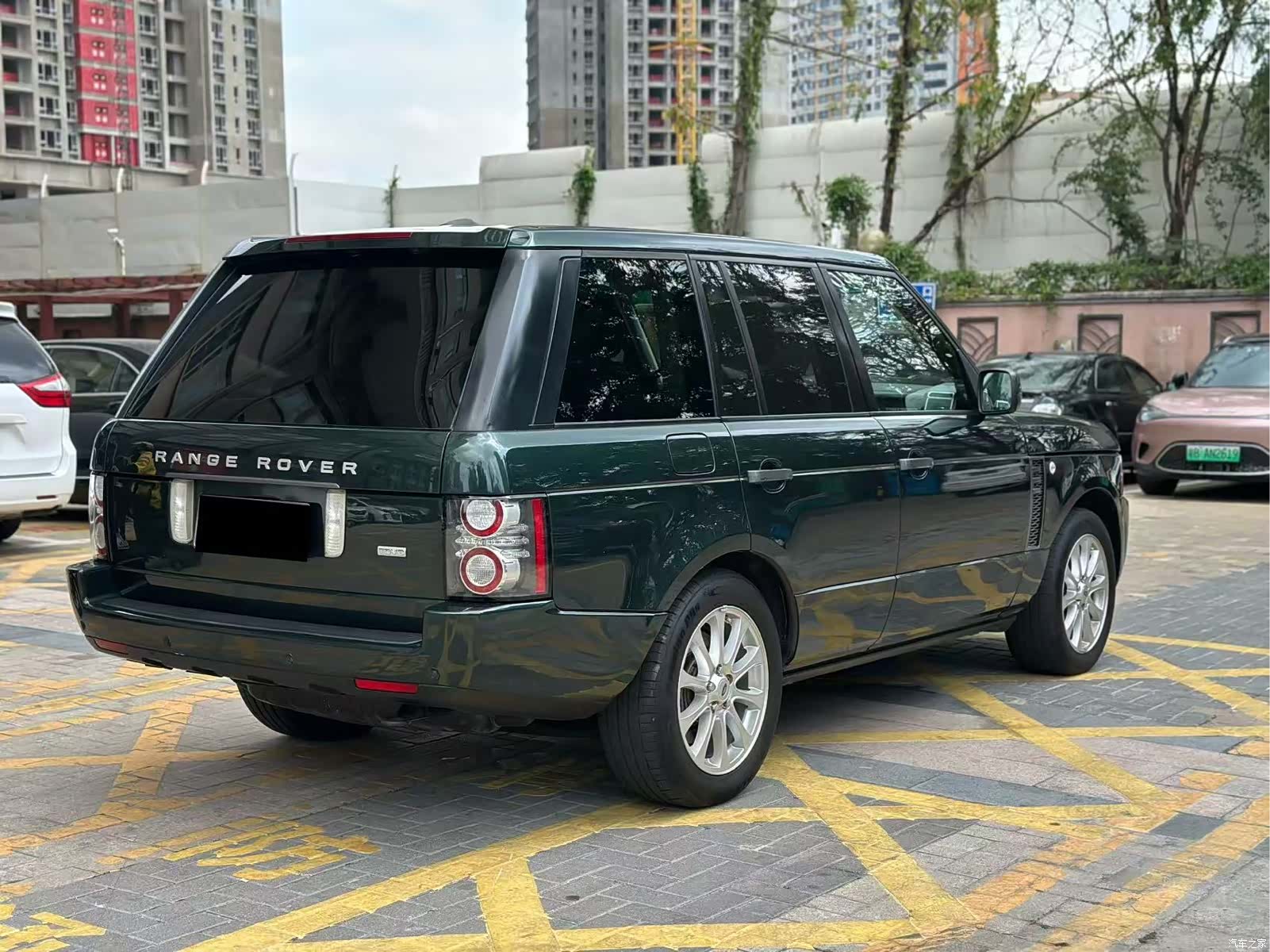 Land Rover Range Rover, 2011 10