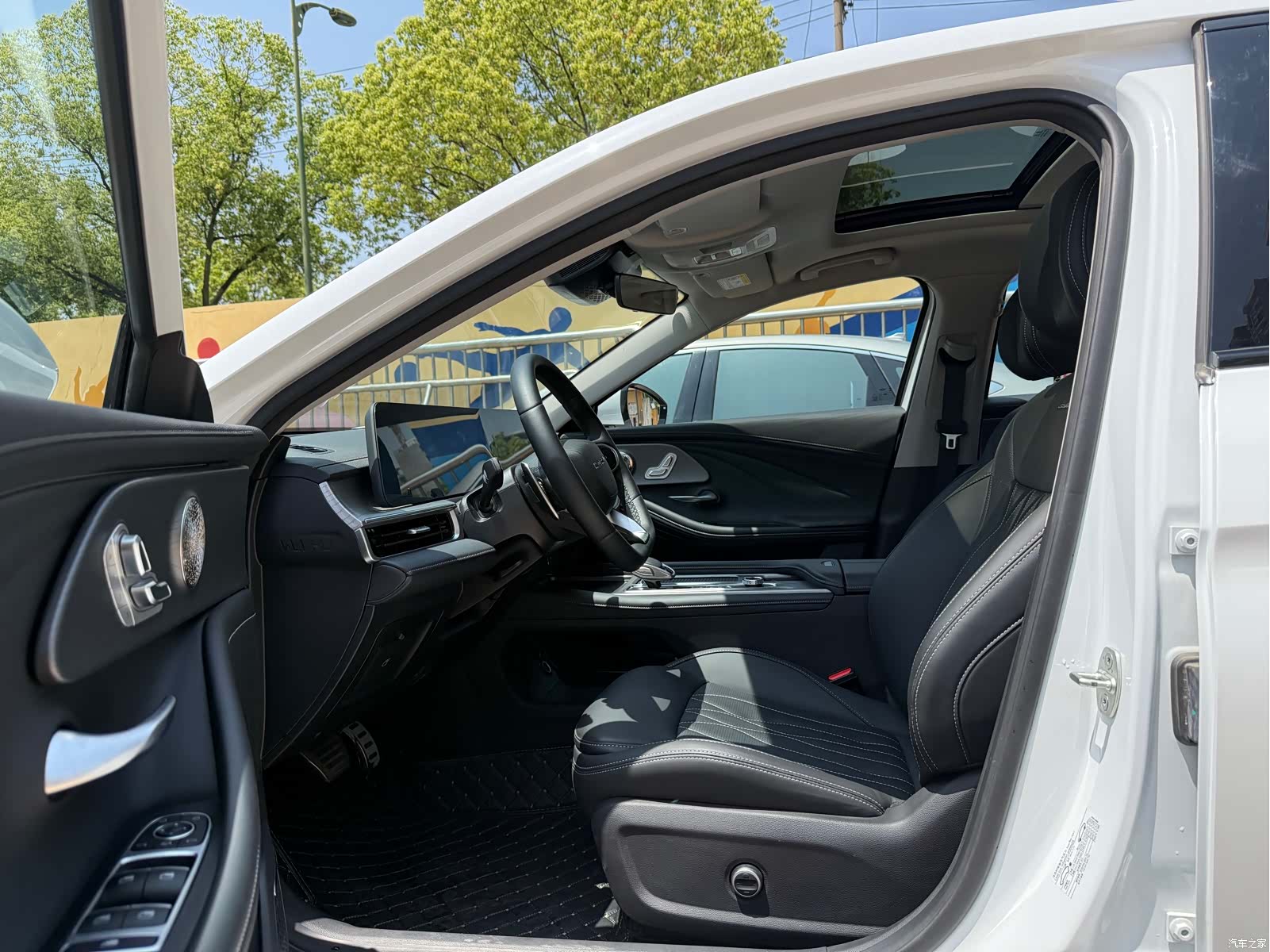 Chery Arrizo 8, 2025 9