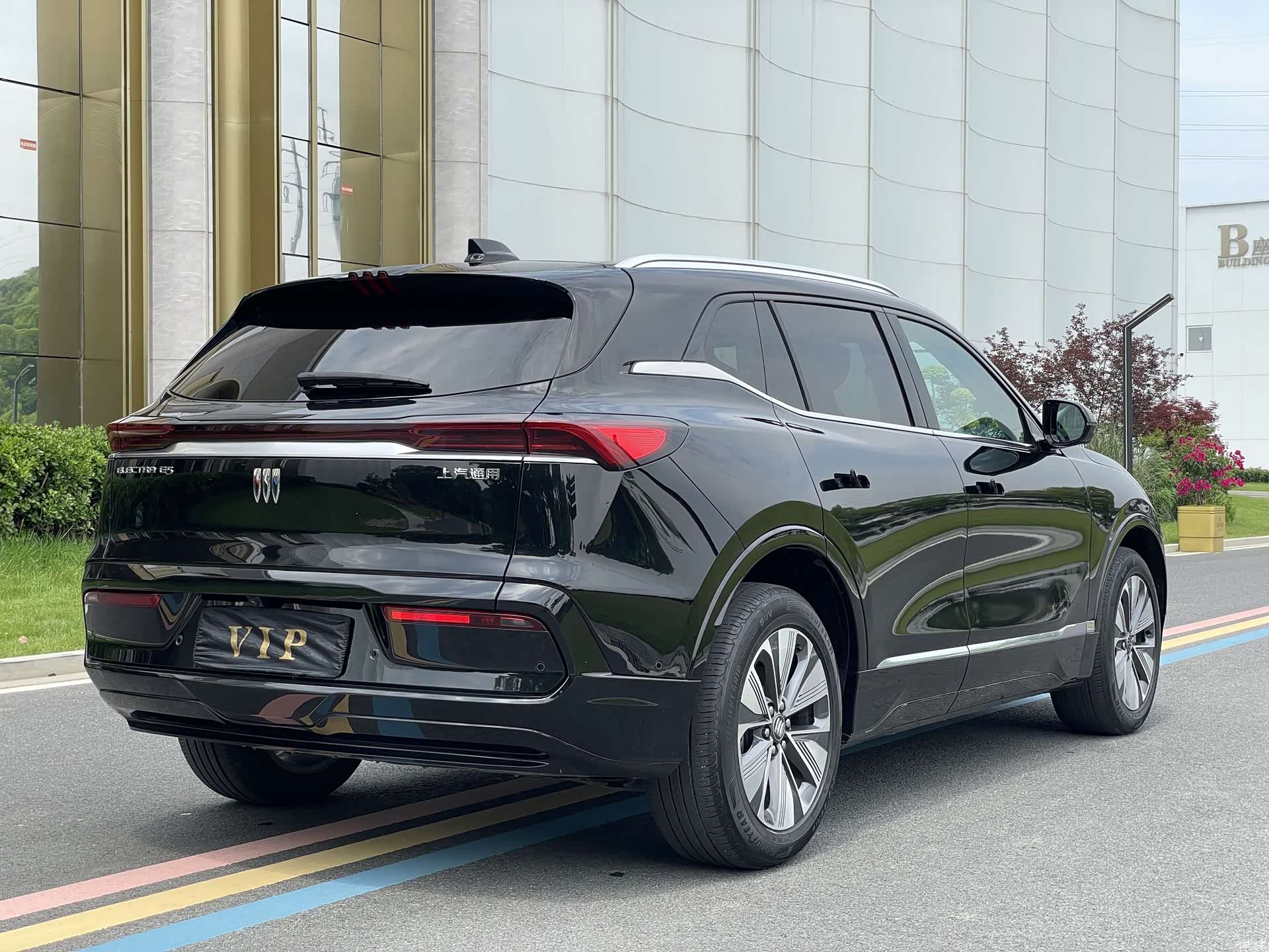 Buick E5, 2025 36