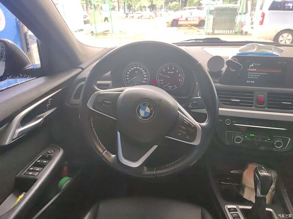 BMW 1 Series, 2019 11