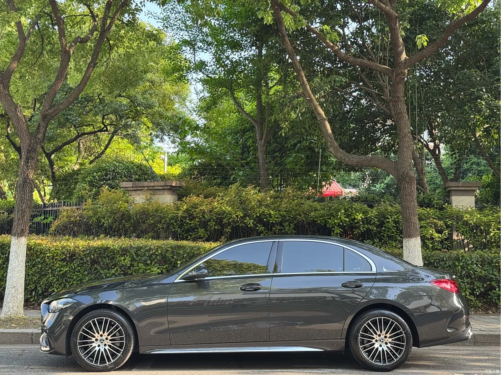 Mercedes-Benz C-Class, 2025 3