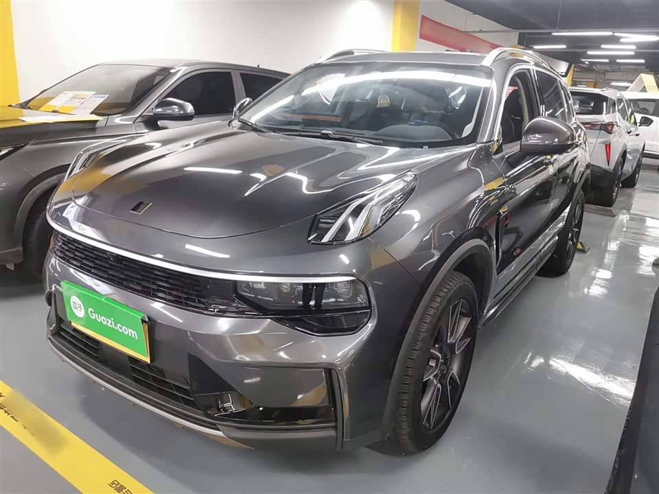 Lynk & Co 01