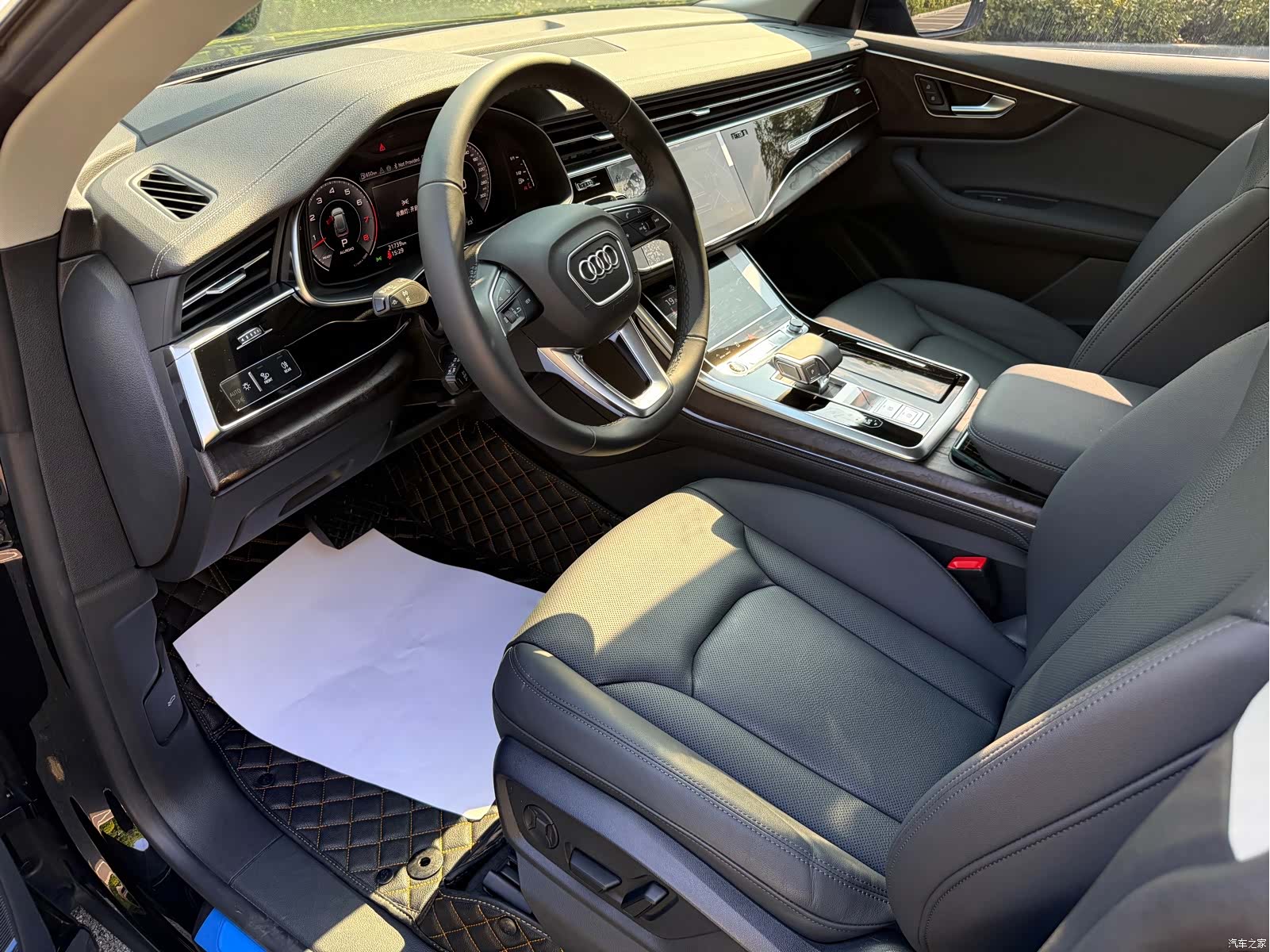 Audi Q8, 2024 13